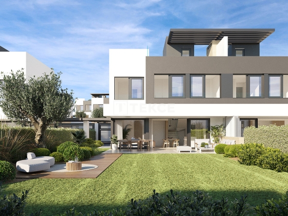 Agp 00343 Real Estate Next To Golf Courses In Estepona Spain Te