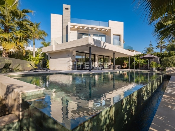 Agp 00761 Luxury Villa For Sale In The Golf Area Of Marbella Spain Te 15