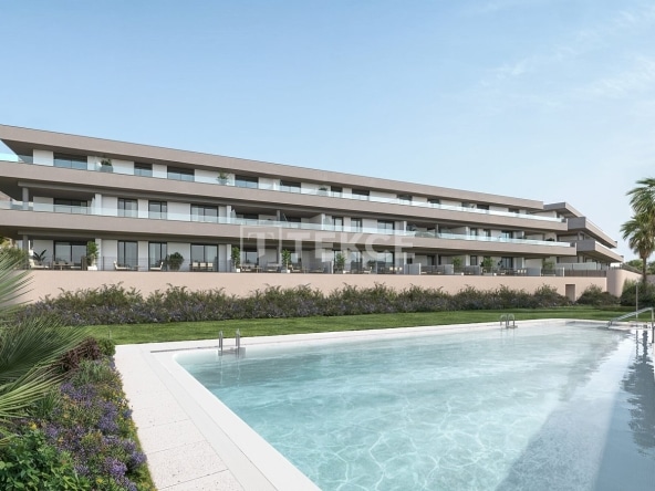Agp 00902 Fairly Priced Golfside Apartmetns With Views In Estepona Te