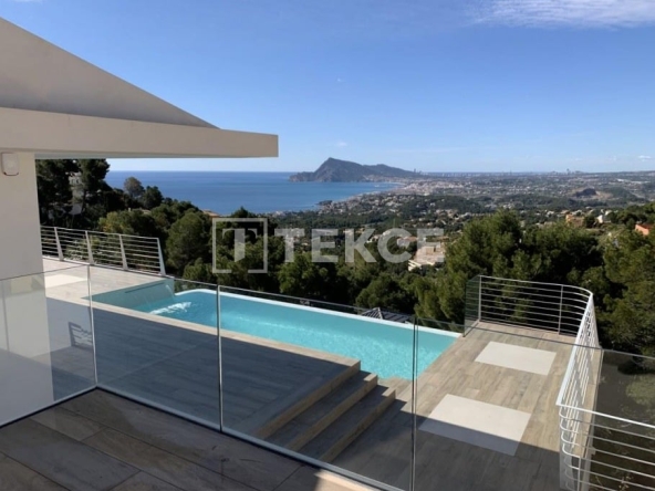 Alc 00486 Ready To Move Villa With Sea Views In Altea Alicante Te