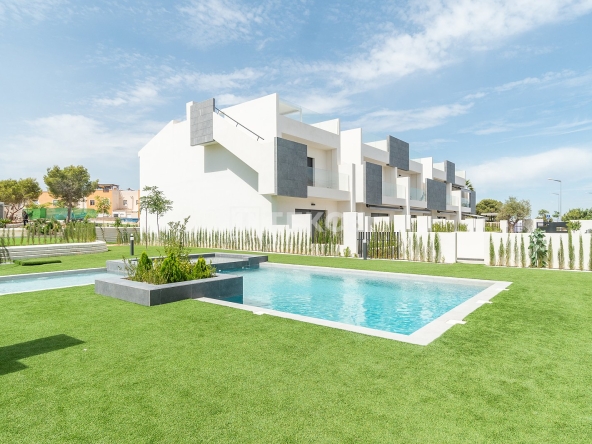 Alc 00824 Modern Apartments With Communal Pool In Los Altos Te 45