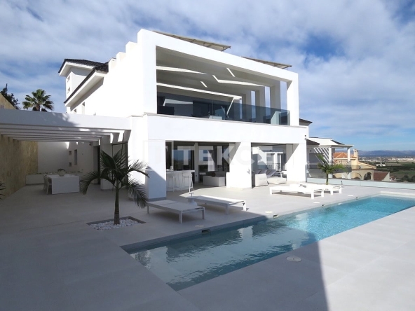 Alc 00848 Modern Luxury Villa With A Private Pool In Ciudad Quesada Te