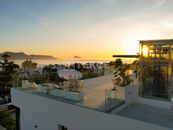 Alc 00913 Villa Featuring An Infinity Pool And Sea Views In Alfaz Del Pi Te