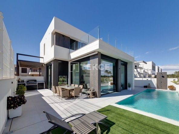 Alc 00948 Detached Villas With Pools And Golf Views In Pilar De La Horadada Te