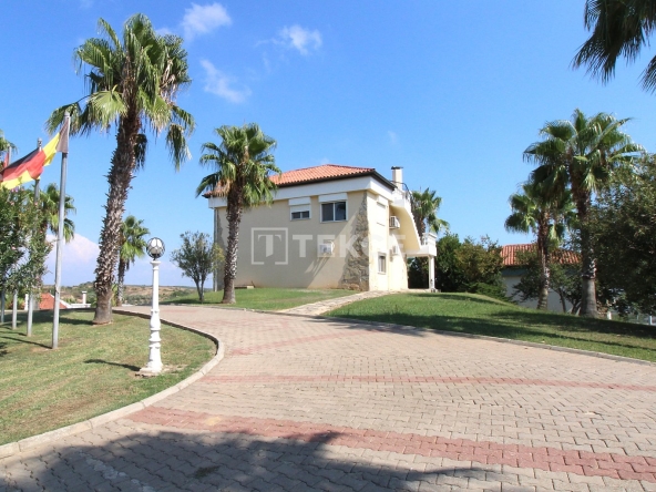 Ayt 04347 Furnished Villa Within The Complex In Antalya Serik Te
