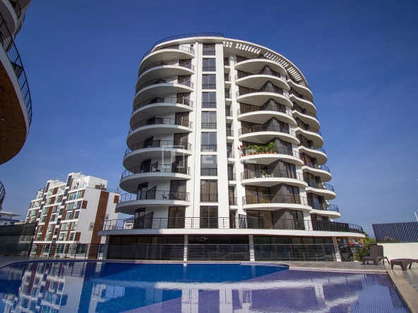 Ecn 00492 Apartment For Sale In A Complex In The Center Of Girne Te