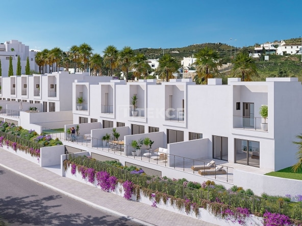 Grx 00008 Beachside Practical Townhouses For Sale In Almunecar Te