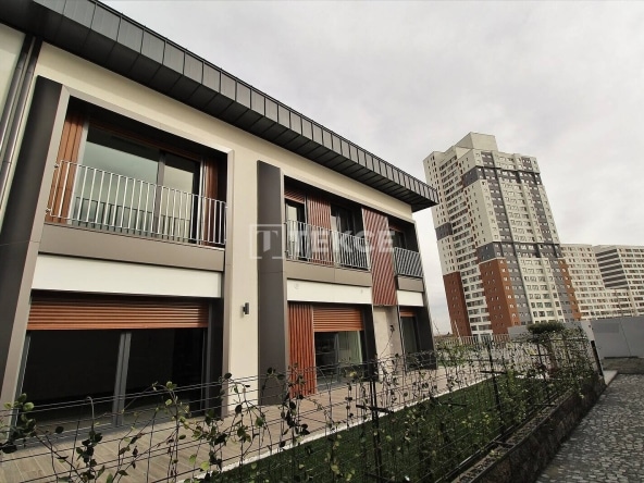 Ist 00986 Villas With Gardens And Spacious Terraces In Istanbul Te