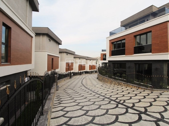 Ist 01162 Turn Key New Triplex Villas For Sale In Basaksehir Istanbul Te
