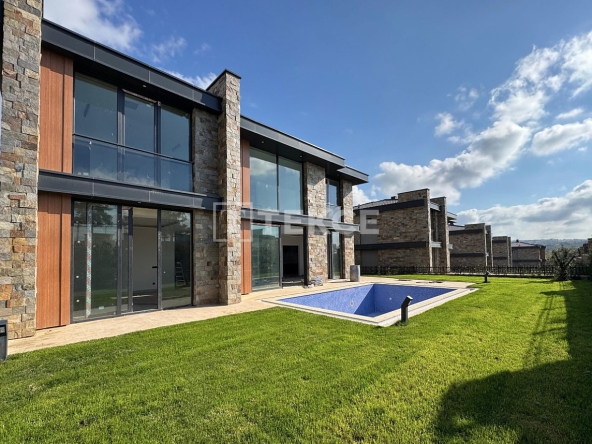 Ist 01652 In Site Triplex Villas For Sale In Tuzla Istanbul Te