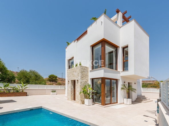 Lei 00004 Modern Roomy Real Estate In A Beautiful Location In Almeria Te