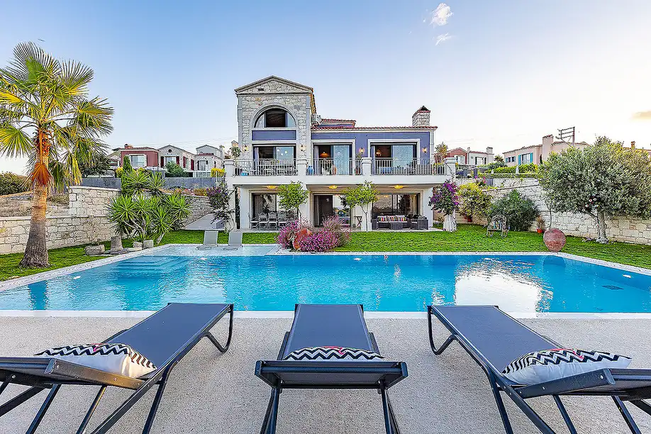 adb 00110 villa for sale with sea view and pool in cesme izmir te.webp adb 00110 villa for sale with sea view and pool in cesme izmir te.webp