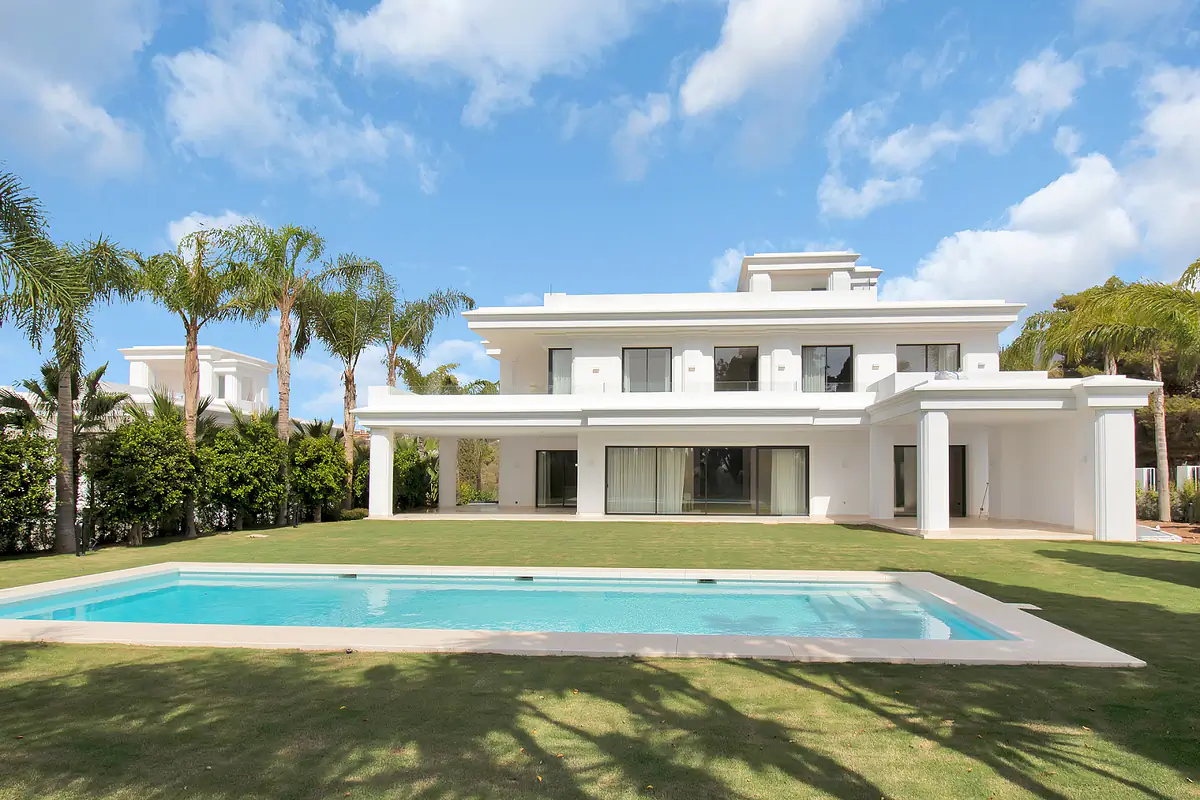 agp 00460 spacious detached villas with 5 bedrooms in marbella te 38.webp 38