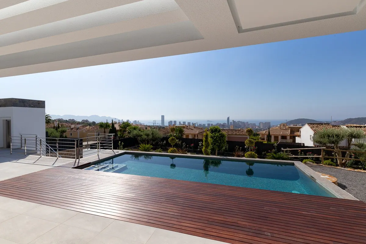 alc 00528 exclusive villas with sea and city views in finestrat te.webp