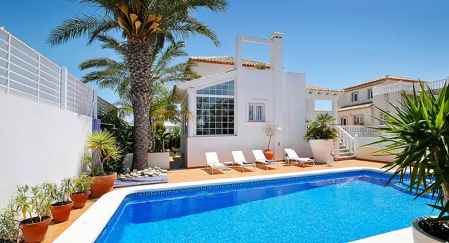 alc 00753 mediterranean style villa for sale in la marina alicante te 25.webp 25