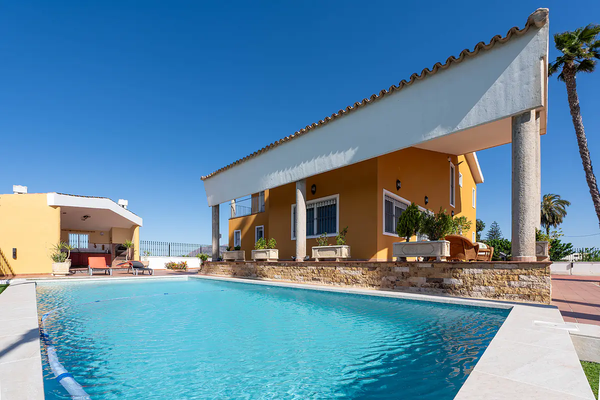 alc 00884 spacious rustic detached villa with pool and parking in orihuela te.webp