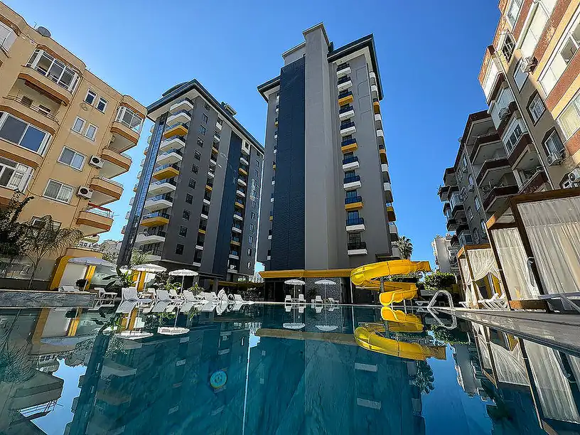 ayt 02427 real estate close to sea in alanya mahmutlar te.webp