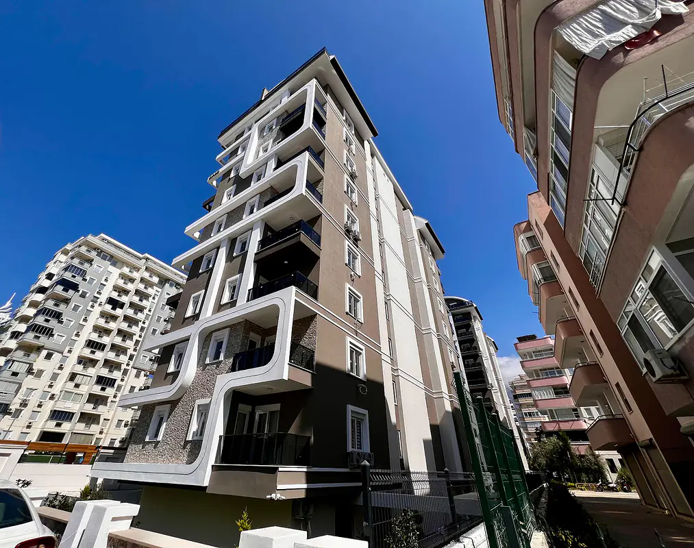 ayt 04198 flats in an active complex with sea view in mahmutlar alanya te.webp