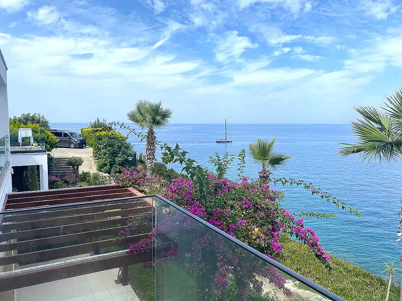 bjv 00426 apartments in a beachfront complex in bodrum yalikavak te.webp