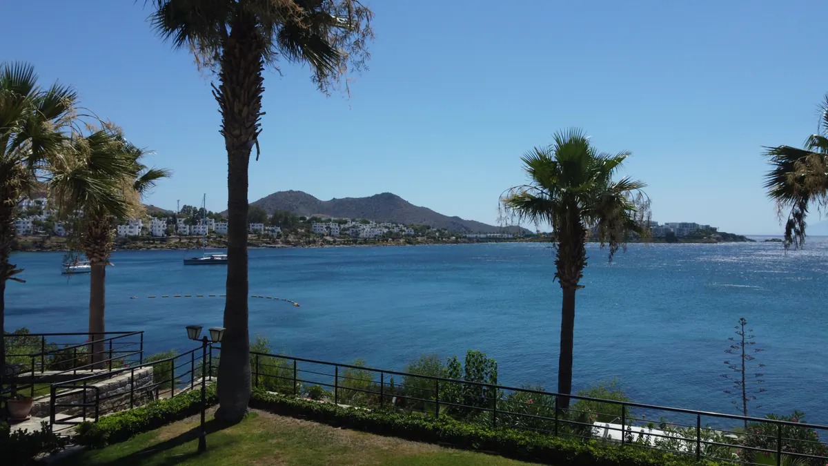 bjv 00443 beachfront villa with private pier for sale in bodrum turkey te 34.webp 34