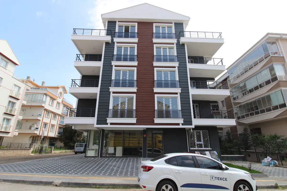 esb 00148 apartments close to metro and train in ankara etimesgut te.webp