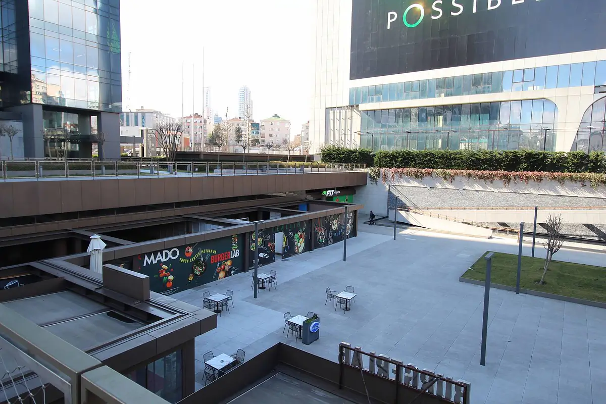 ist 00465 shops with high investment potential in sisli istanbul te 4.webp 4