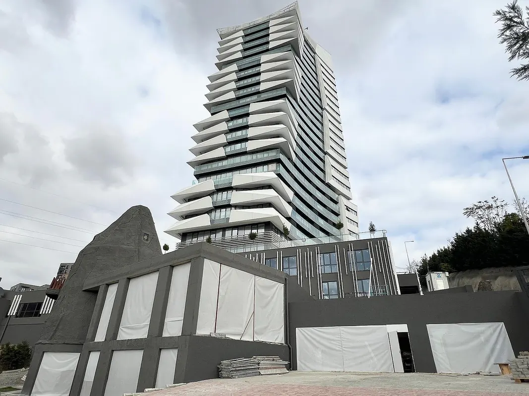 ist 00714 apartments in a complex close to finance center in istanbul te 5.webp 5