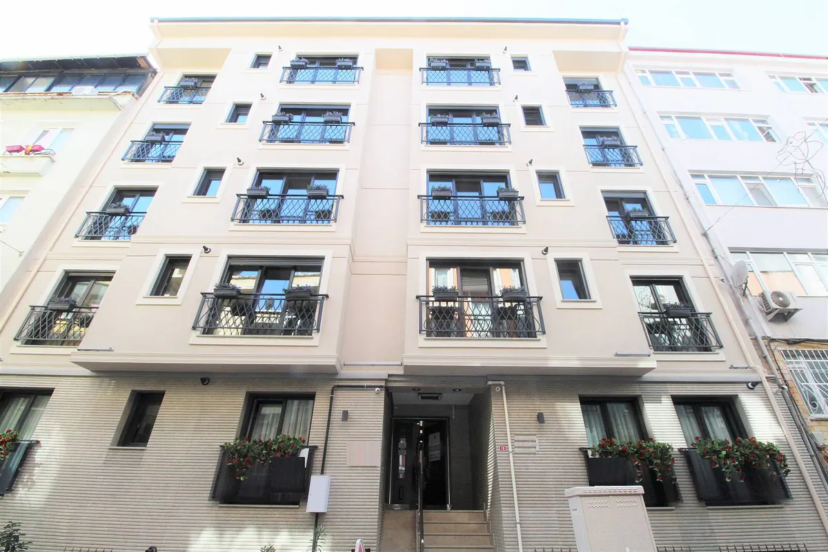ist 01034 ready to move properties in a complex in cihangir istanbul te.webp