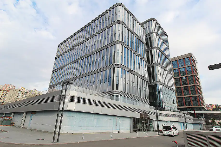 ist 01560 shop on the main road in kagithane istanbul te 6.webp 6