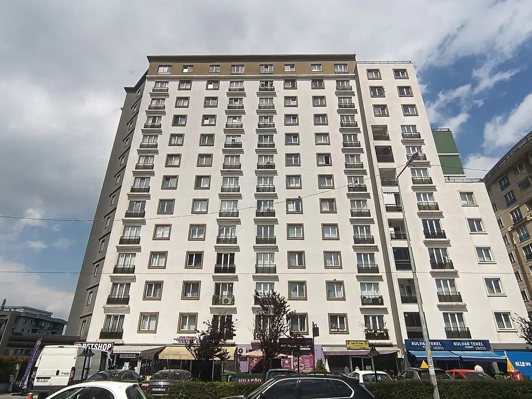 ist 01695 2 bedroom apartment with open plan kitchen in esenyurt te.webp