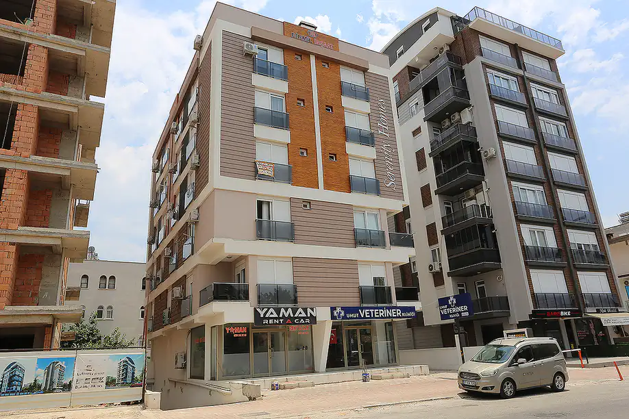 ayt 04612 1 bedroom apartment for sale in antalya muratpasa in a complex te.webp