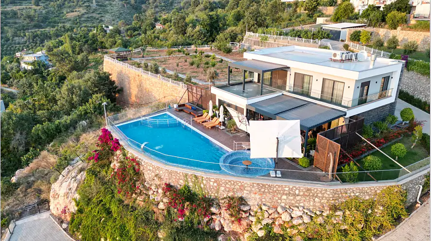 ayt 04655 detached sea view villa in a natural ambiance in alanya turkey te.webp