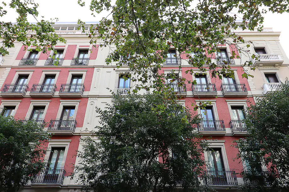 bcn 00028 barcelona apartment for sale in a historic building te.webp bcn 00028 barcelona apartment for sale in a historic building te.webp