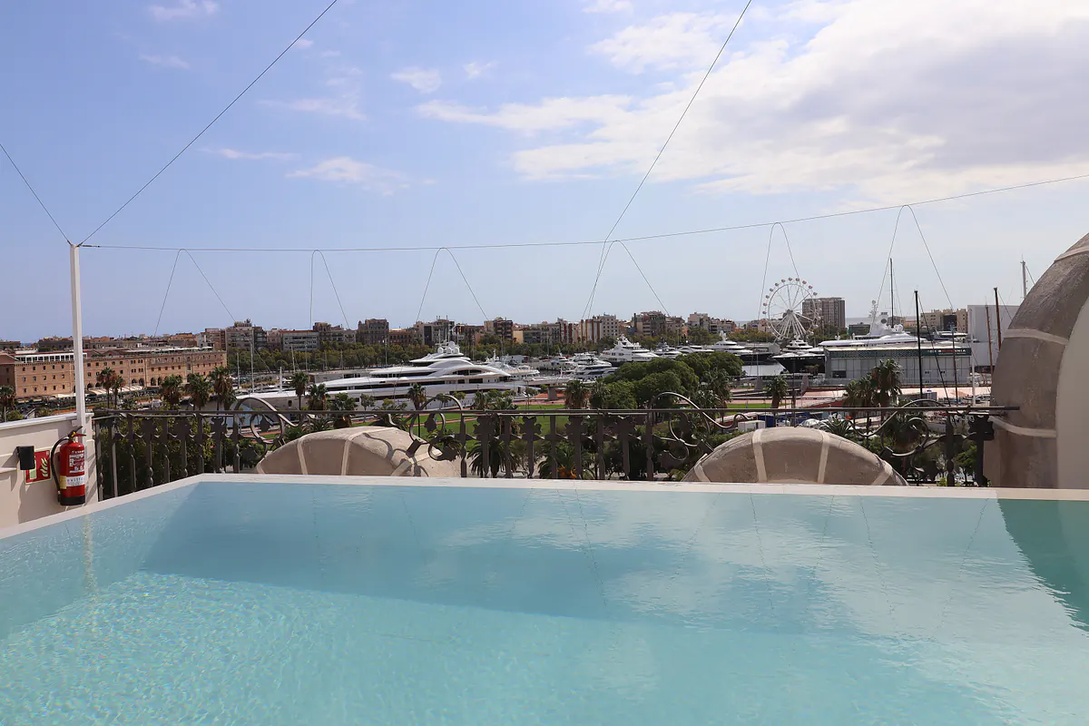 bcn 00029 apartments for sale in a restored historic building in barcelona te.webp bcn 00029 apartments for sale in a restored historic building in barcelona te.webp