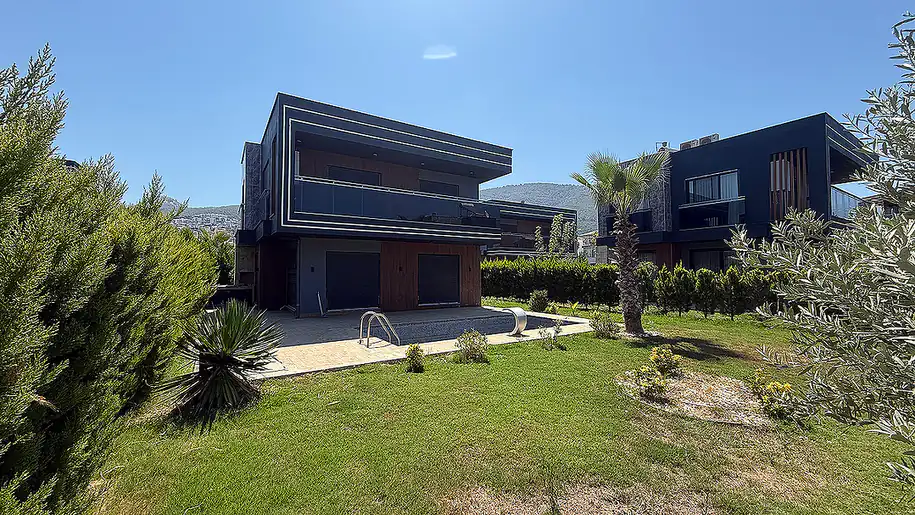 cii 00059 furnished detached villas close to the beach in kusadasi aydin te.webp