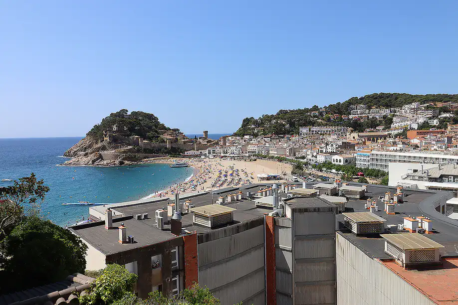 gro 00002 furnished sea view apartment for sale in tossa de mar girona te.webp